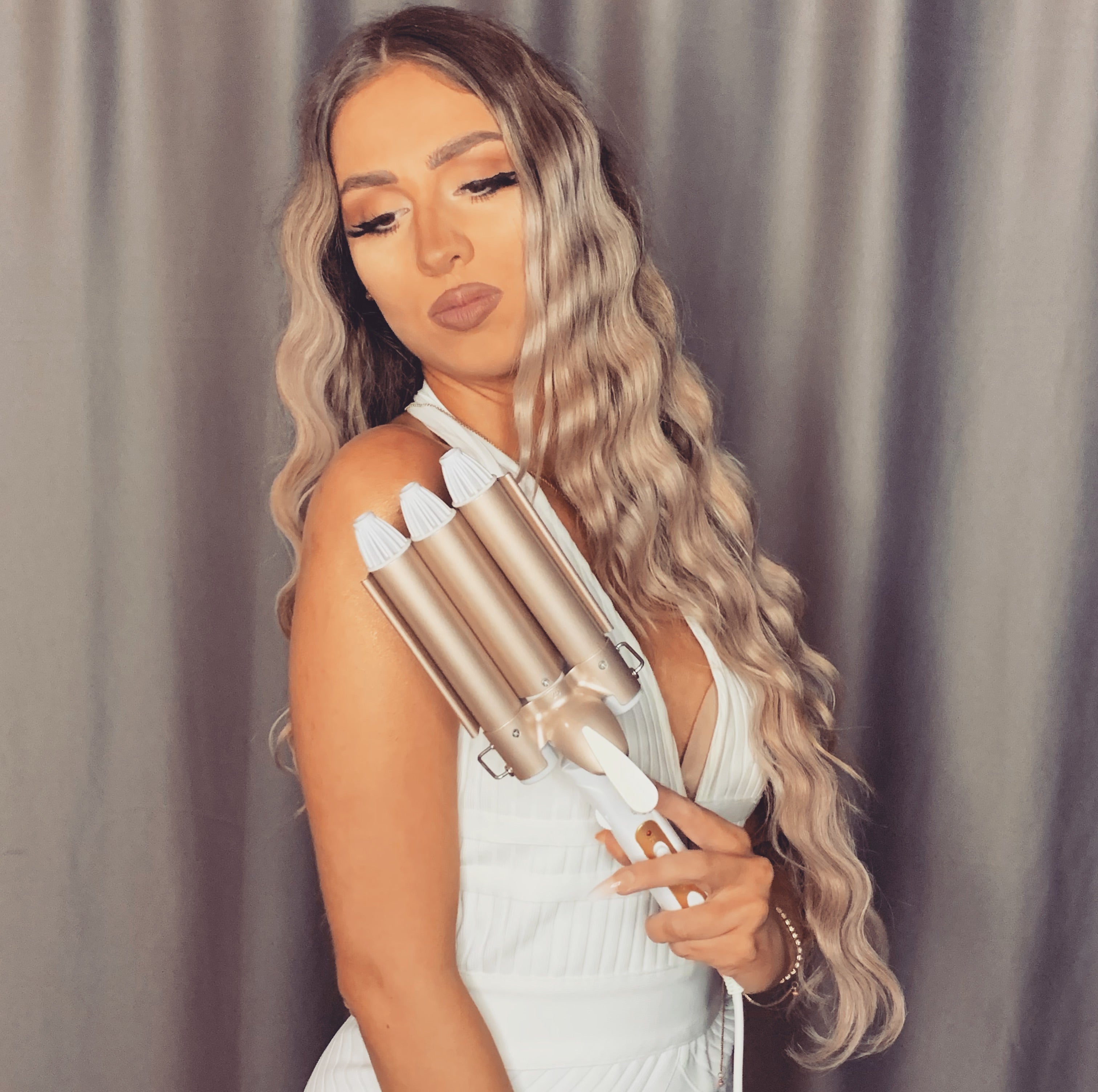 Luxy Hair Welleneisen - Perfekte Locken und Wellen - LUXURYSELF